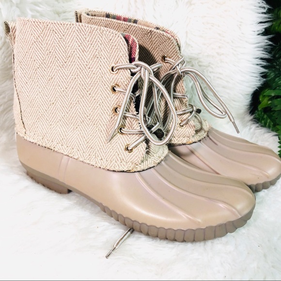 marley lilly Shoes - Marley Lilly blush color boots size 9